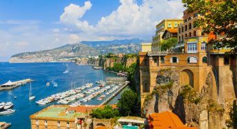 Sorrento and its Marina Piccola: a jewel to discover abord of a yacht